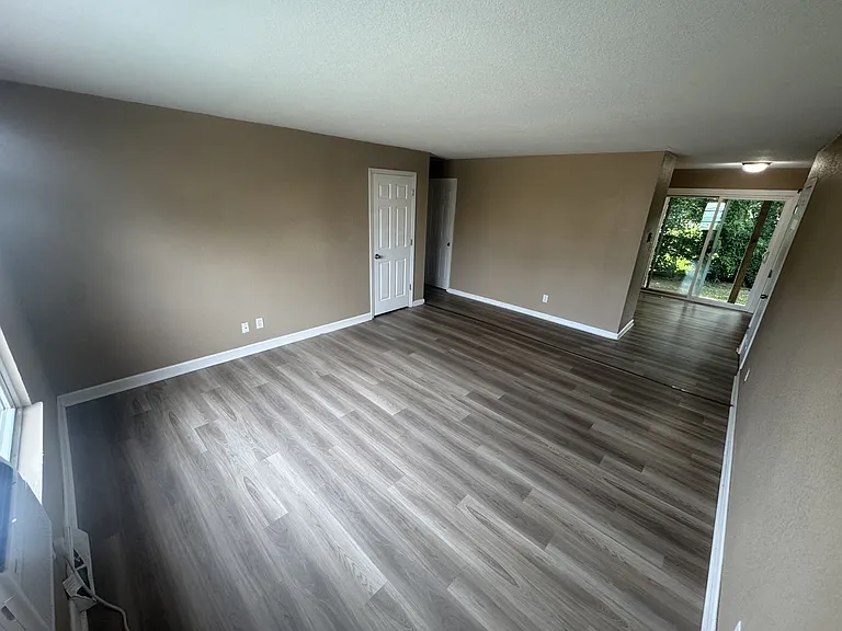 2032 Westgate Dr #5 — Photo 1