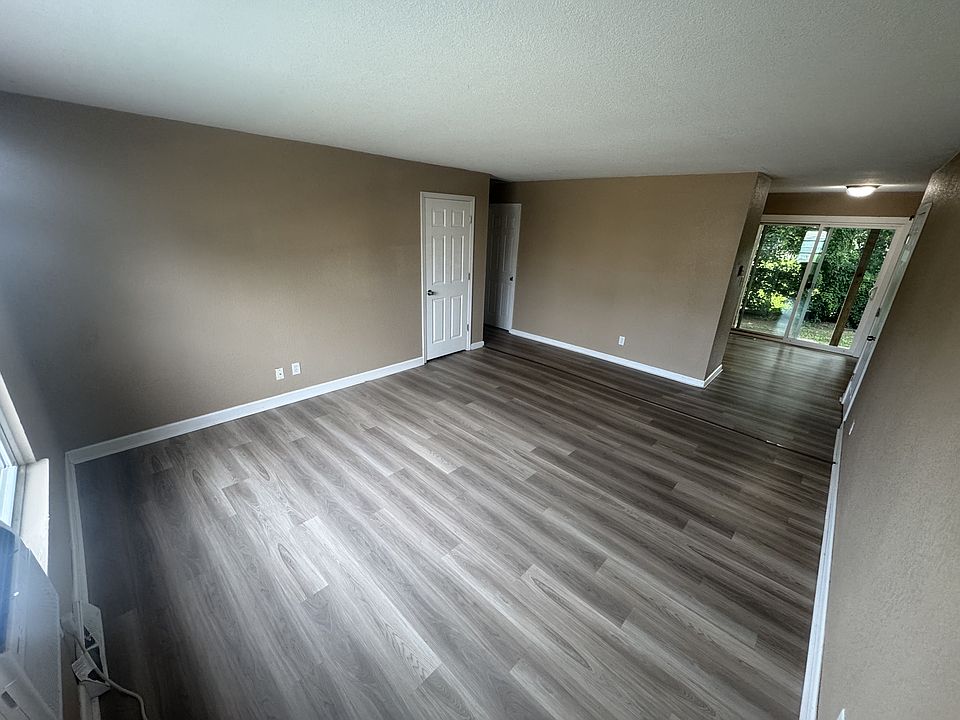 1st image of 2032 Westgate Dr #5