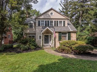 2548 Charney Rd, University Heights, OH 44118