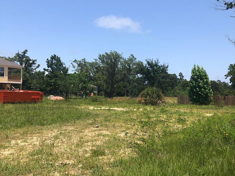 2nd image of 110 Pitcher Point Ave