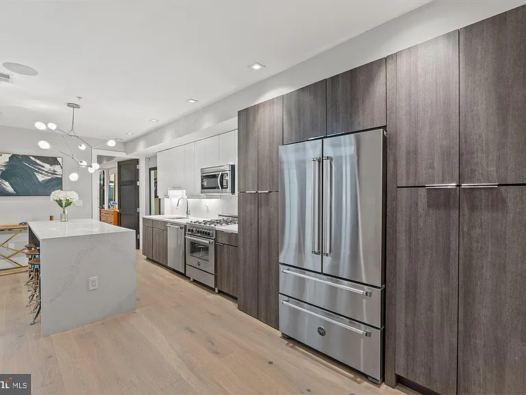 1429 W St NW #1 — Photo 9