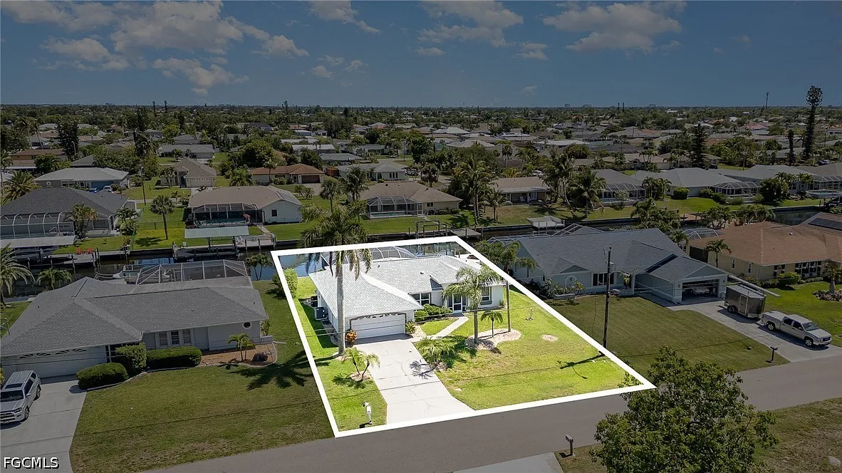3 bed, 2.0 bath, 1513 sqft, $8,500 — Photo 3