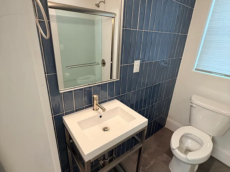 172 Nassau St #202 — Photo 7
