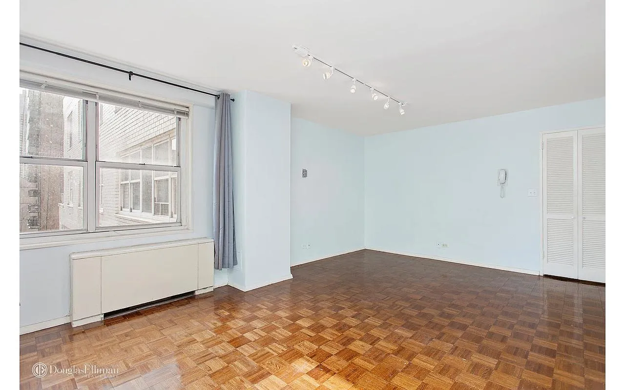155 W 68th St #20 photo 1