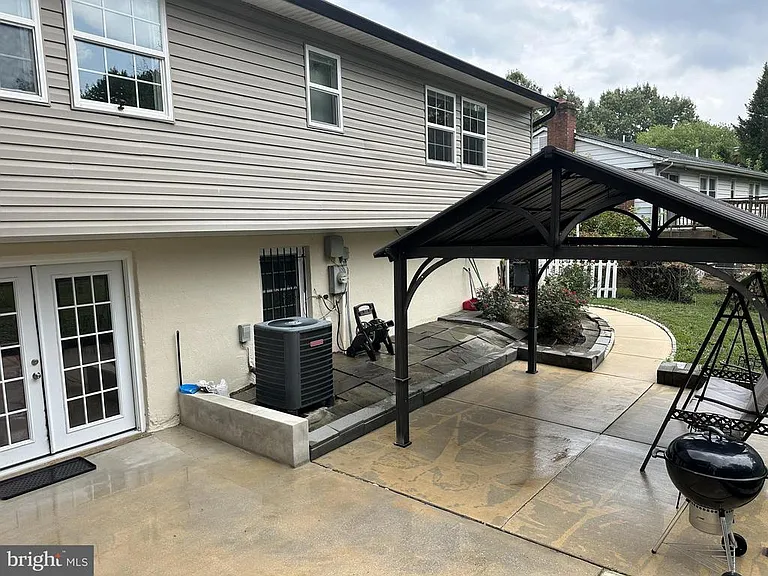 8705 Loughran Rd — Photo 20