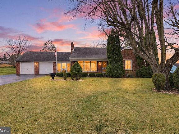 2nd image of 3570 Carlisle Rd