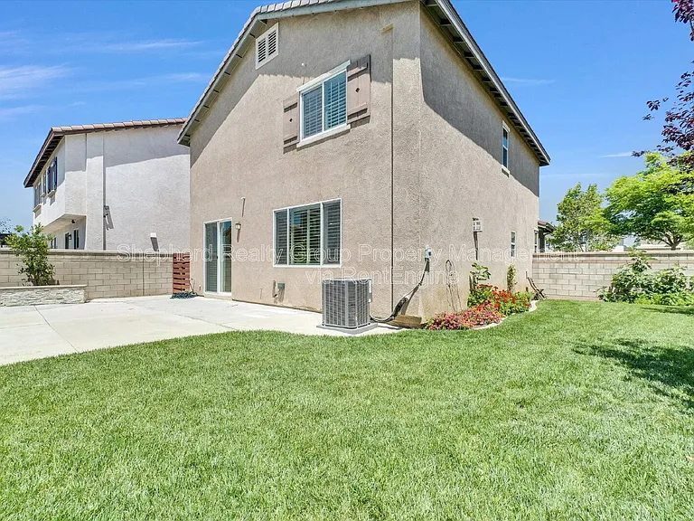 12167 Chutes Ct — Photo 27