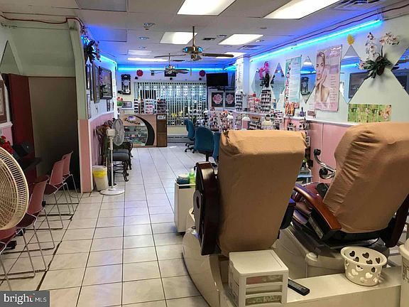 3rd image of 6646 Frankford Ave