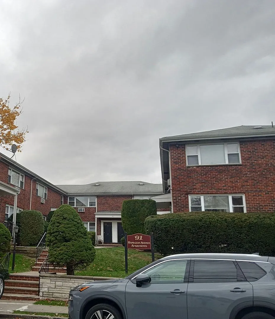 91 Hamilton Ave. — Photo 1