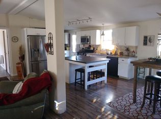 17200 Cedar Way, Clearlake Oaks, CA 95423