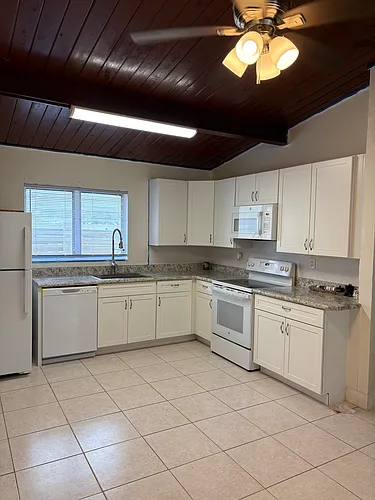 2316 Altamont Ave #R Photo 1