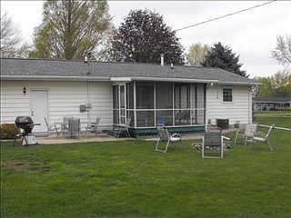 4th image of 28611 Fredrick Dr