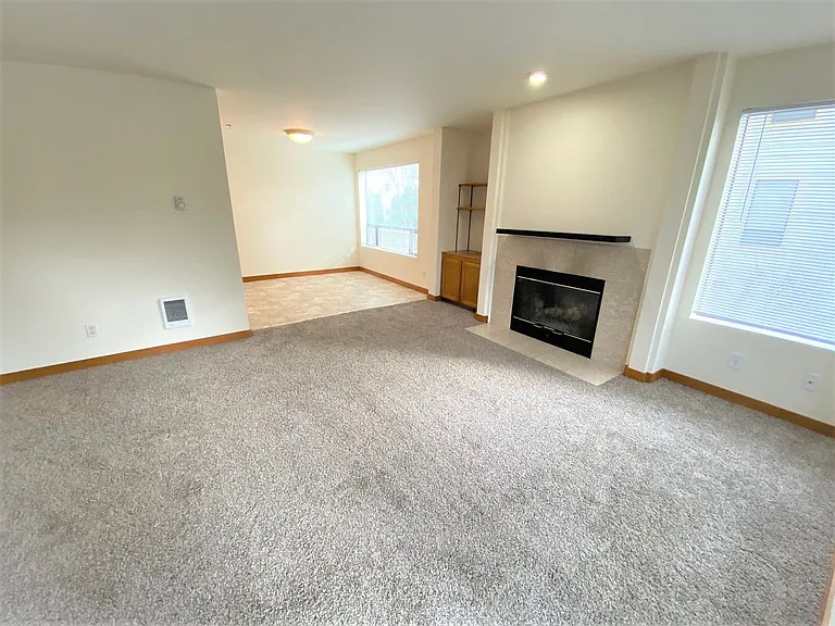 22514 6th Ave S — Photo 6