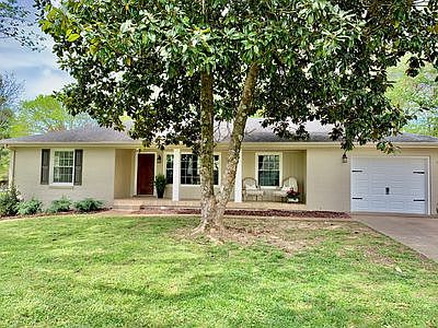 1st image of 408 E Coy Cir