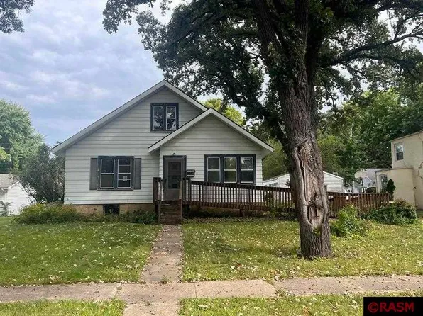 224 W 3rd St, Blue Earth, MN 56013