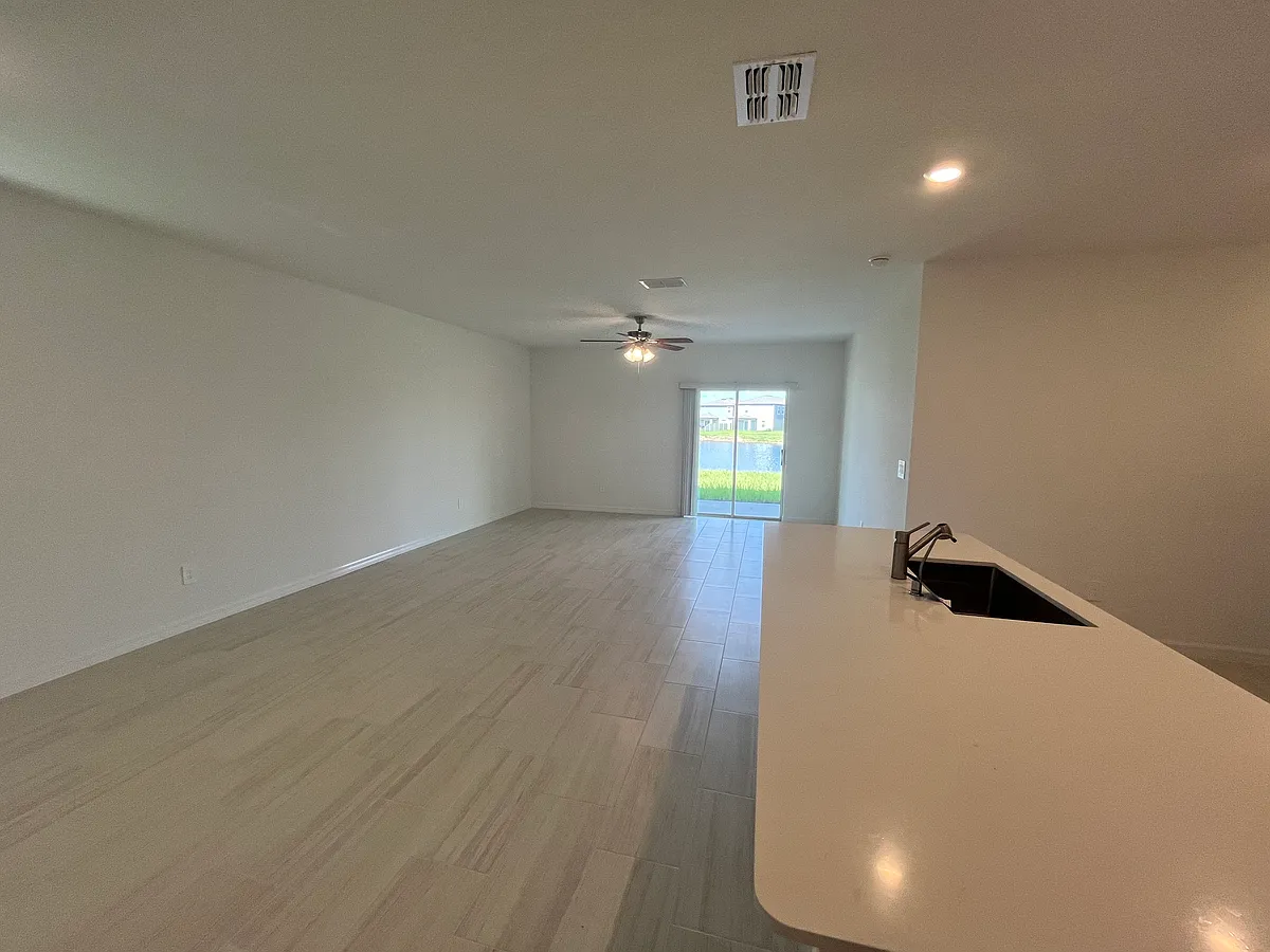 Building Photo - 11317 Radiant Shore Loop