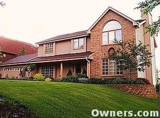 8500 W Puetz Rd, Franklin, WI 53132