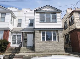 9341 202nd St, Hollis, NY 11423