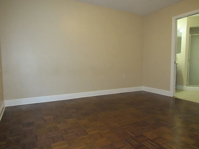 12601 Equestrian Cir #1104 — Photo 5
