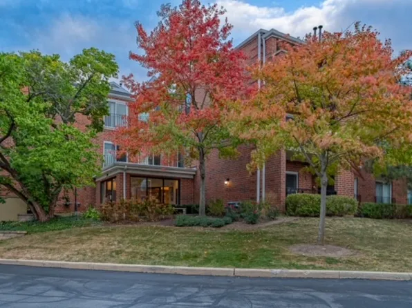 815 Leicester Rd APT 206A, Elk Grove Village, IL 60007