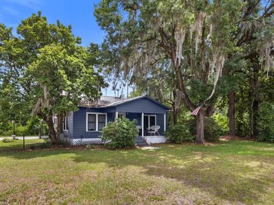 385 W Thrasher Dr, Bronson, FL, 32621