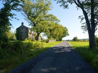 78 Rocktown Rd, Ringoes, NJ 08551
