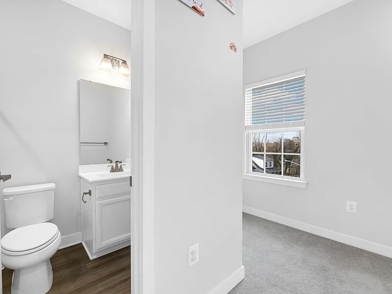 2460 James Bank Rd SE — Photo 14
