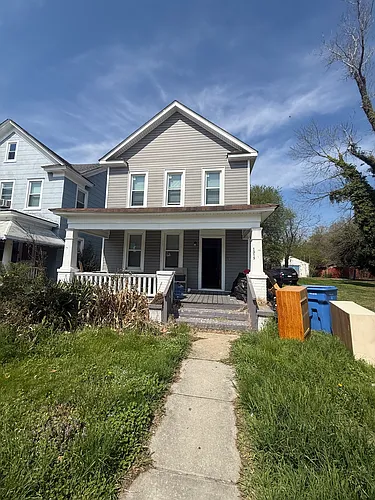 1315 Poindexter St Photo 1