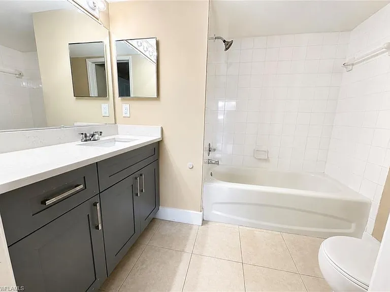 1205 Wildwood Lakes Blvd #203 — Photo 9
