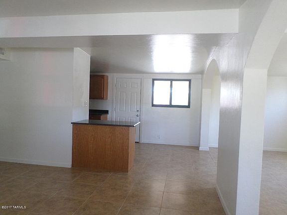 4th image of 5457 S Canada Dr