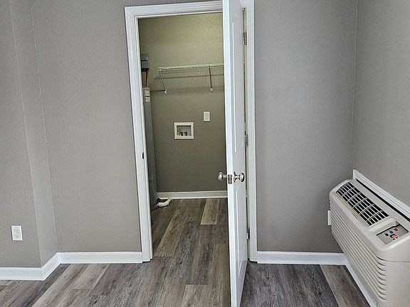 5th image of 101 College Park Ln #1B-1Ba-700Sqft