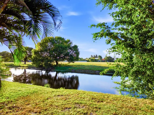 2389 Seaford Drive, Wellington, FL 33414