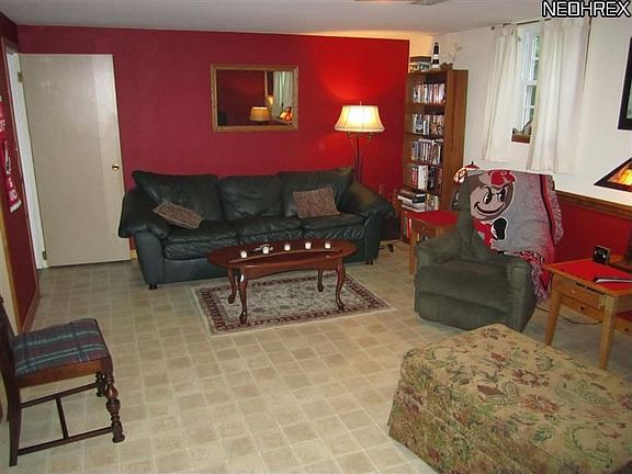 5th image of 1749 Woodcrest Dr