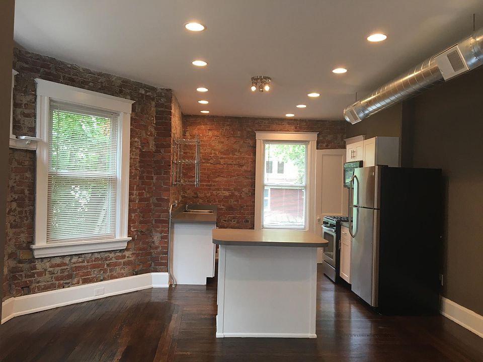 1st image of 221 Kinsey Ave #1