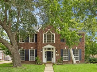 1019 Quiet Glen Ct, Sugar Land, TX 77479