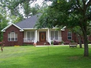 5584 Mill House Rd, Gulf Shores, AL 36542