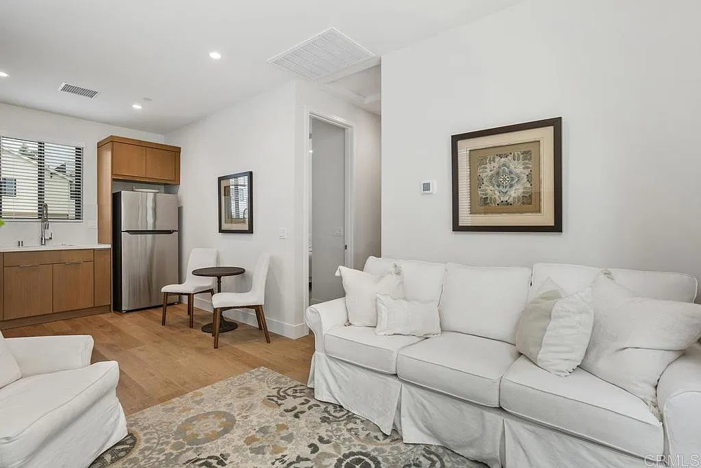 1 bed, 602 sqft, $2,795 — Photo 3