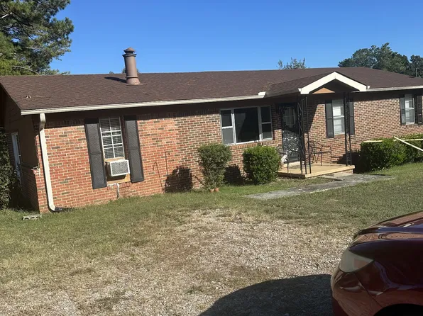 1335 Rochelle Rd, Jackson, TN 38301