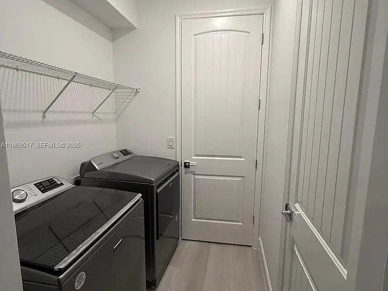 1255 Wadsworth St SE — Photo 18