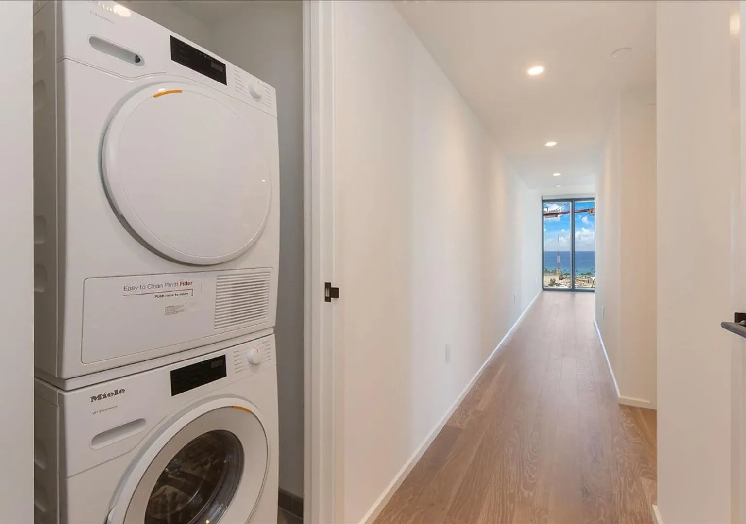 2 Bd / 2 Ba / 2 Pk Unfurnished — Photo 4
