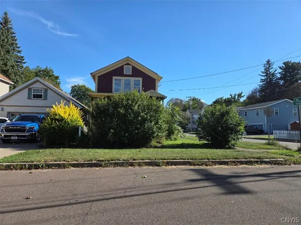 116 E Oneida St, Oswego, NY 13126