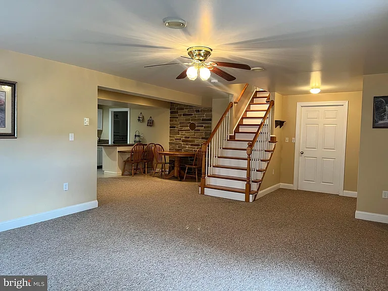 10319 Harmony Rd — Photo 23