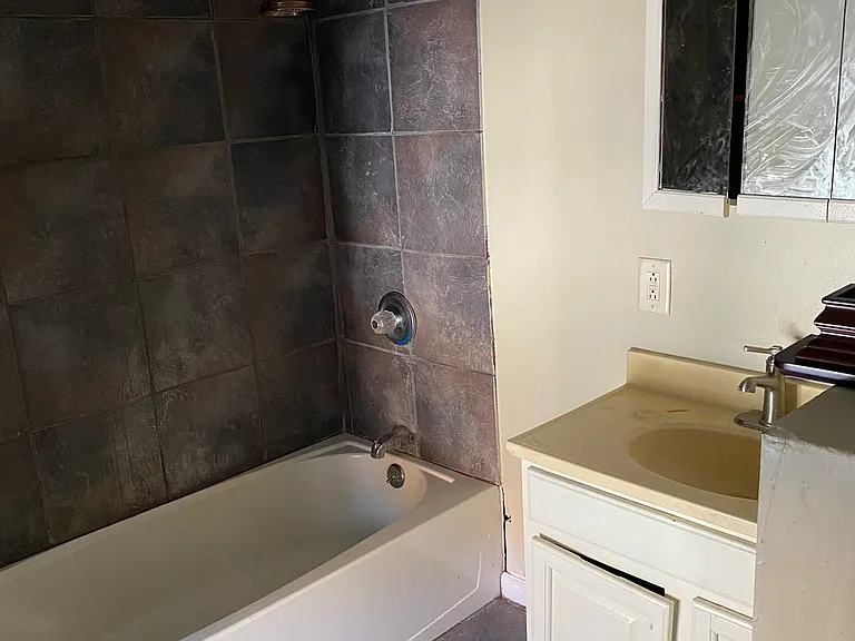 2821 N 6th St #A — Photo 3