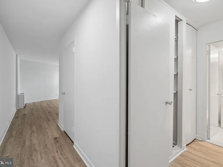 224 W Rittenhouse Sq #30-2602 — Photo 18