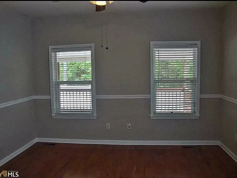 403 Saint Dunstans Ct — Photo 8