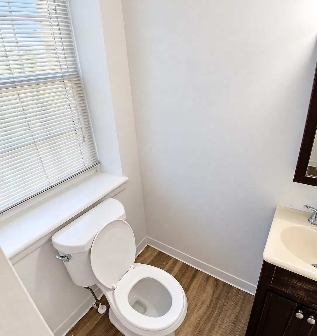 2 bed, 750 sqft, $1,300 — Photo 4