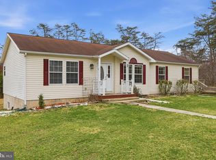 271 Packing Shed Rd, Berkeley Springs, WV 25411