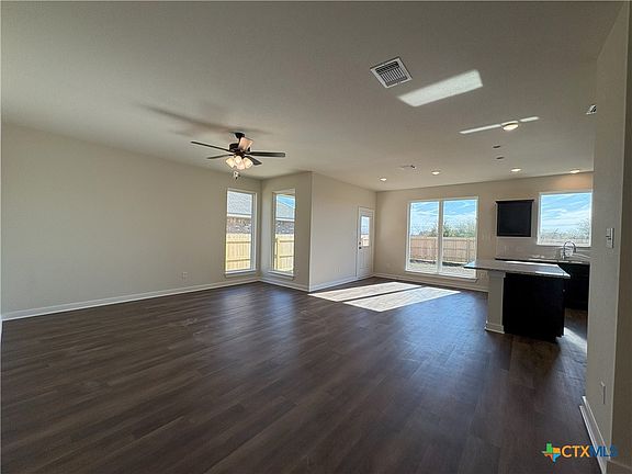 4th image of 1029 Shelby Dr