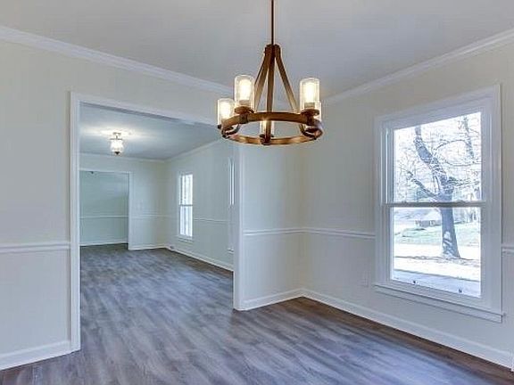 4th image of 111 Wood Heights Ave