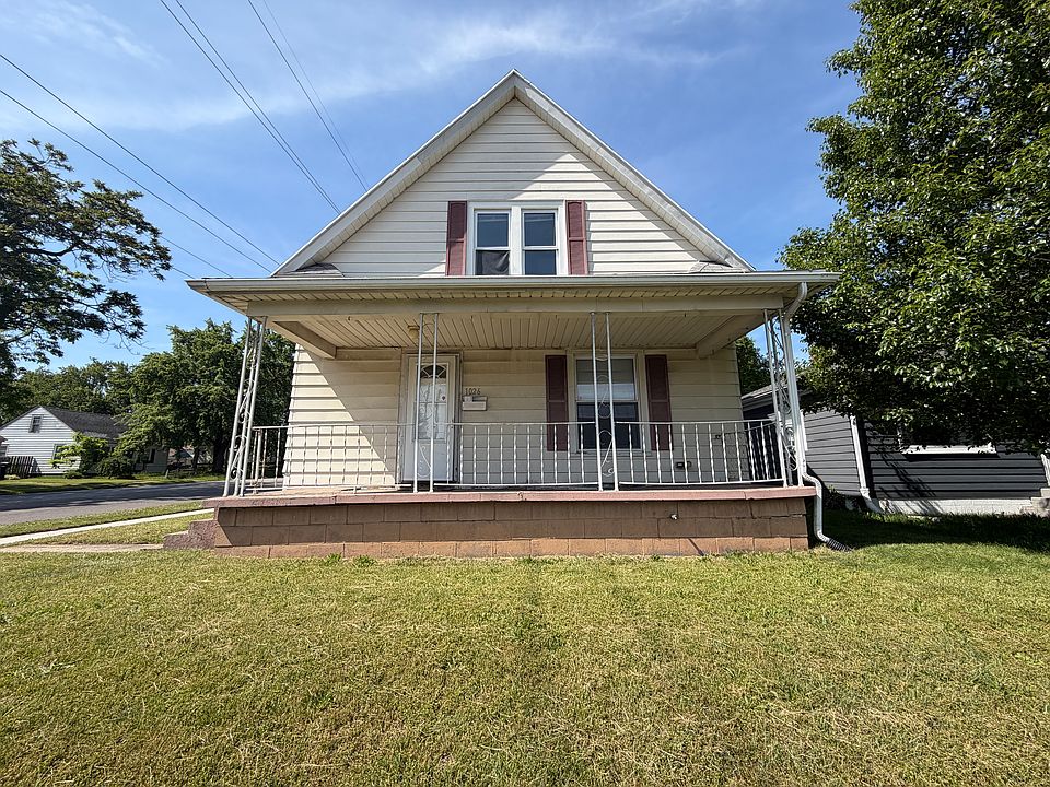 1st image of 1026 W Grove St